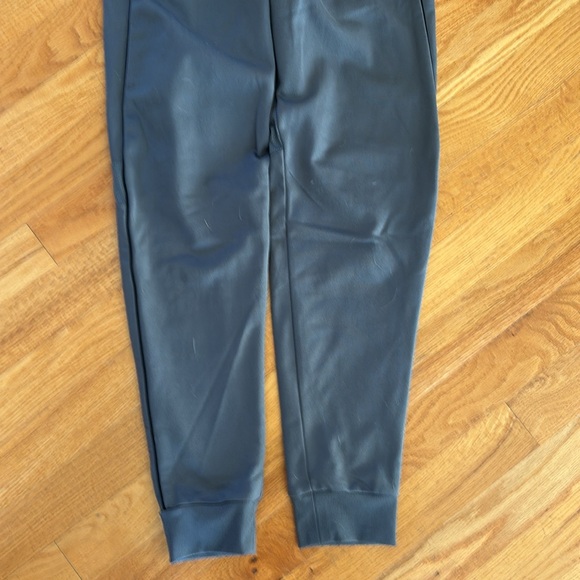 Boys' UA Pennant 2.0 Pants (Size YMD, Pitch Gray) - Picture 4 of 7